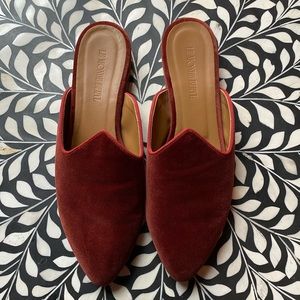 Le Monde Beryl Velvet Venetian Mule Size 8.5